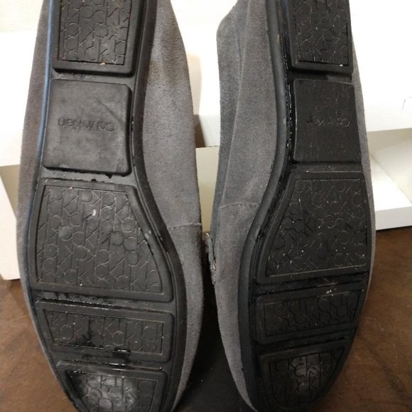 Calvin Klein - Picture 5 of 6